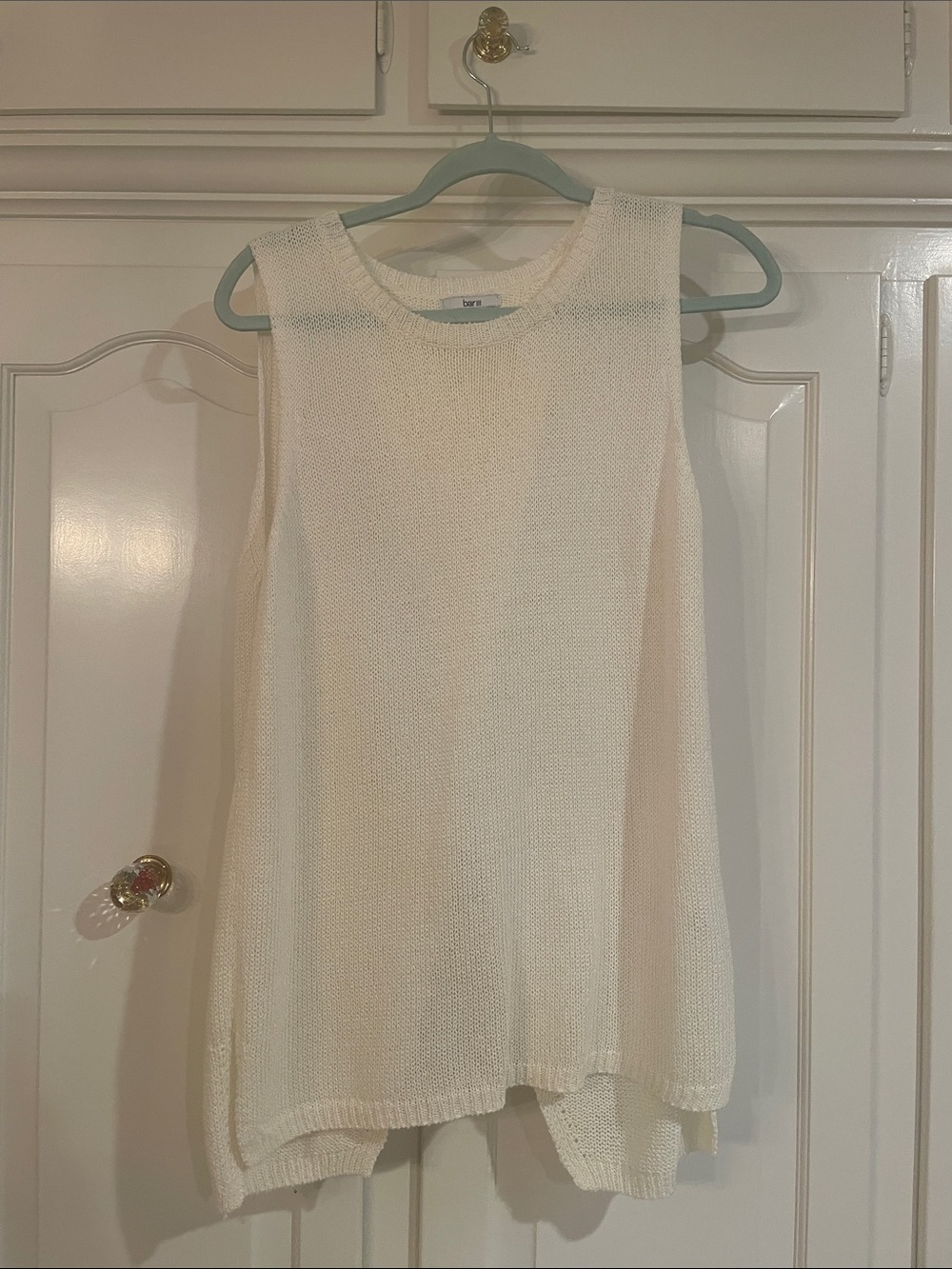 Bar III Cream Sleeveless Knit Tank